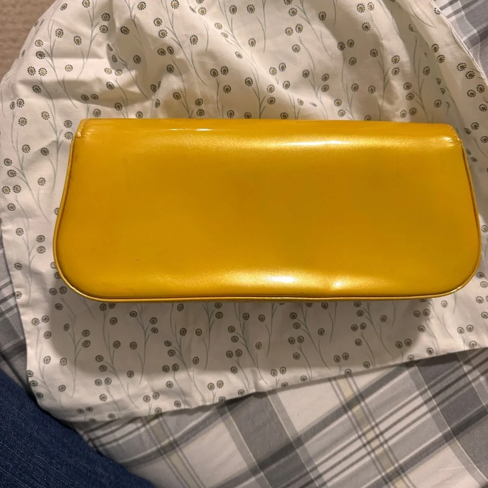 Louis Vuitton Yellow Designer Clutch - Picture 2 of 9